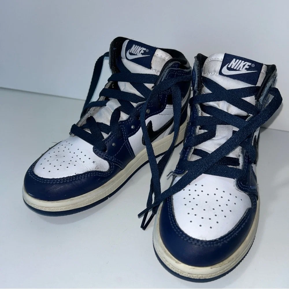 Nike Air Jordan 1 Retro High Kid Size 12C Blue White Athletic Shoes Sneakers - Picture 2 of 15